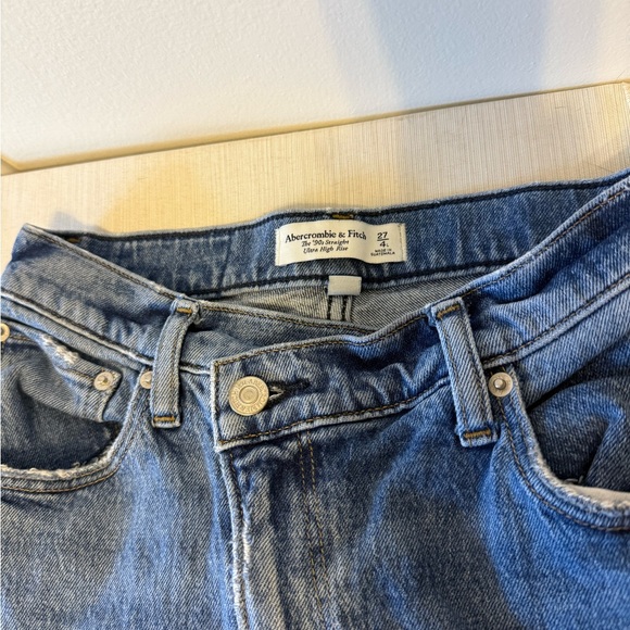 Abercrombie Curve Love 90s straight ultra high rise jean - Picture 2 of 4